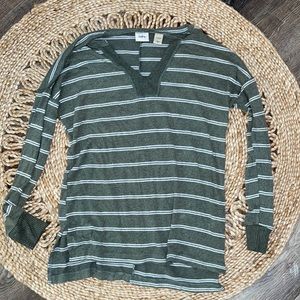 Green and white stripe daytrip top!